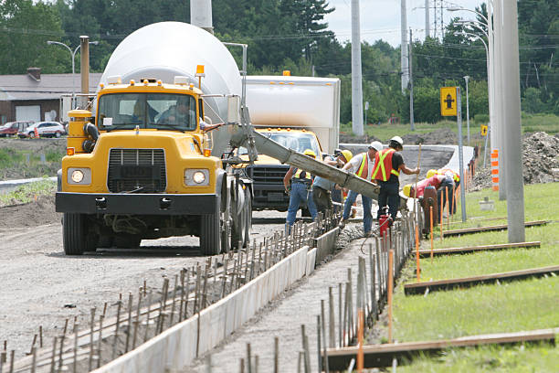 Best Custom Concrete Contractor  in Brookfield, MO